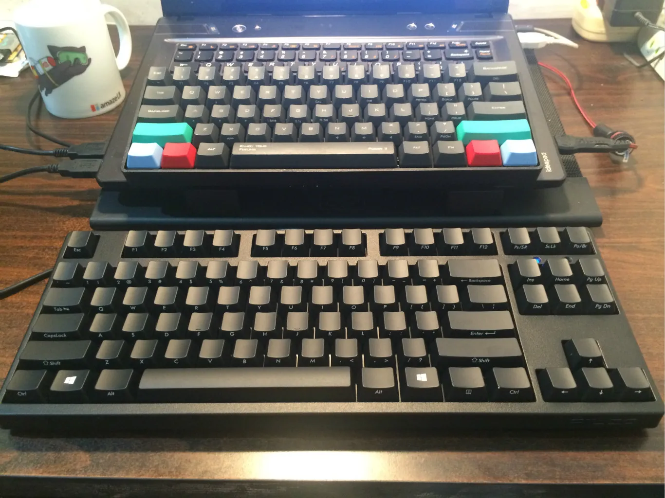 Filco 忍者 87 二代和 Poker2 合照